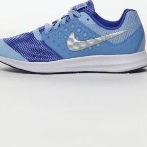 AWESOME NIKE SNEAKERS